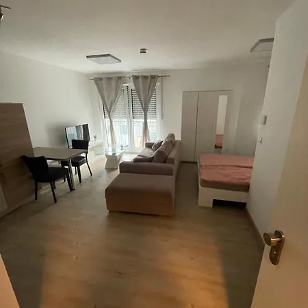 1 Lägenhet *